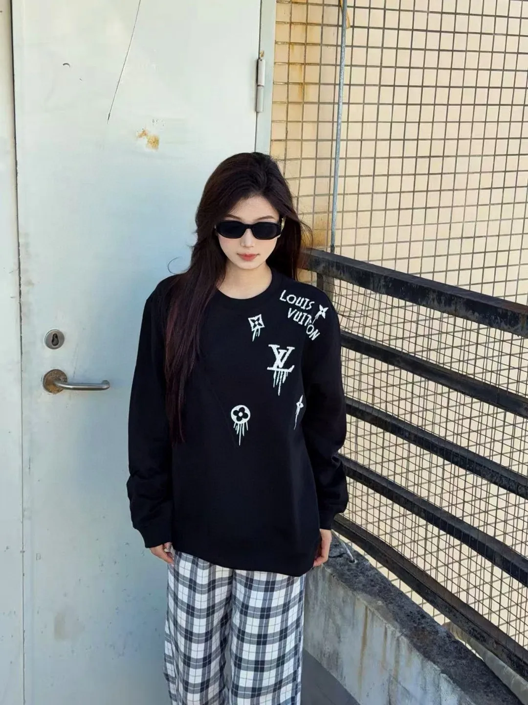 Louis Vuitton/Louis Vuitton 25Fw tassel presbyopic letter embroidered round neck sweatshirt
